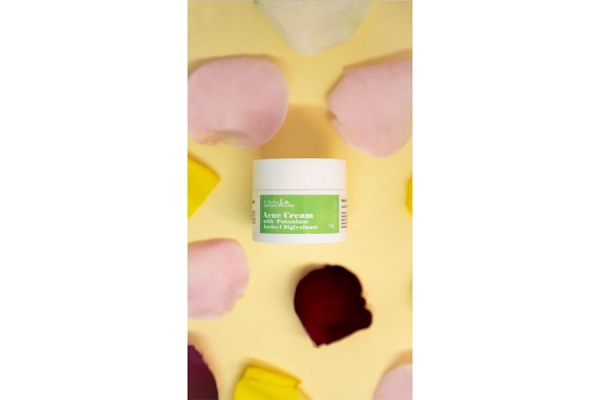 Acne Cream With Potassium Azeloyl Diglicinate